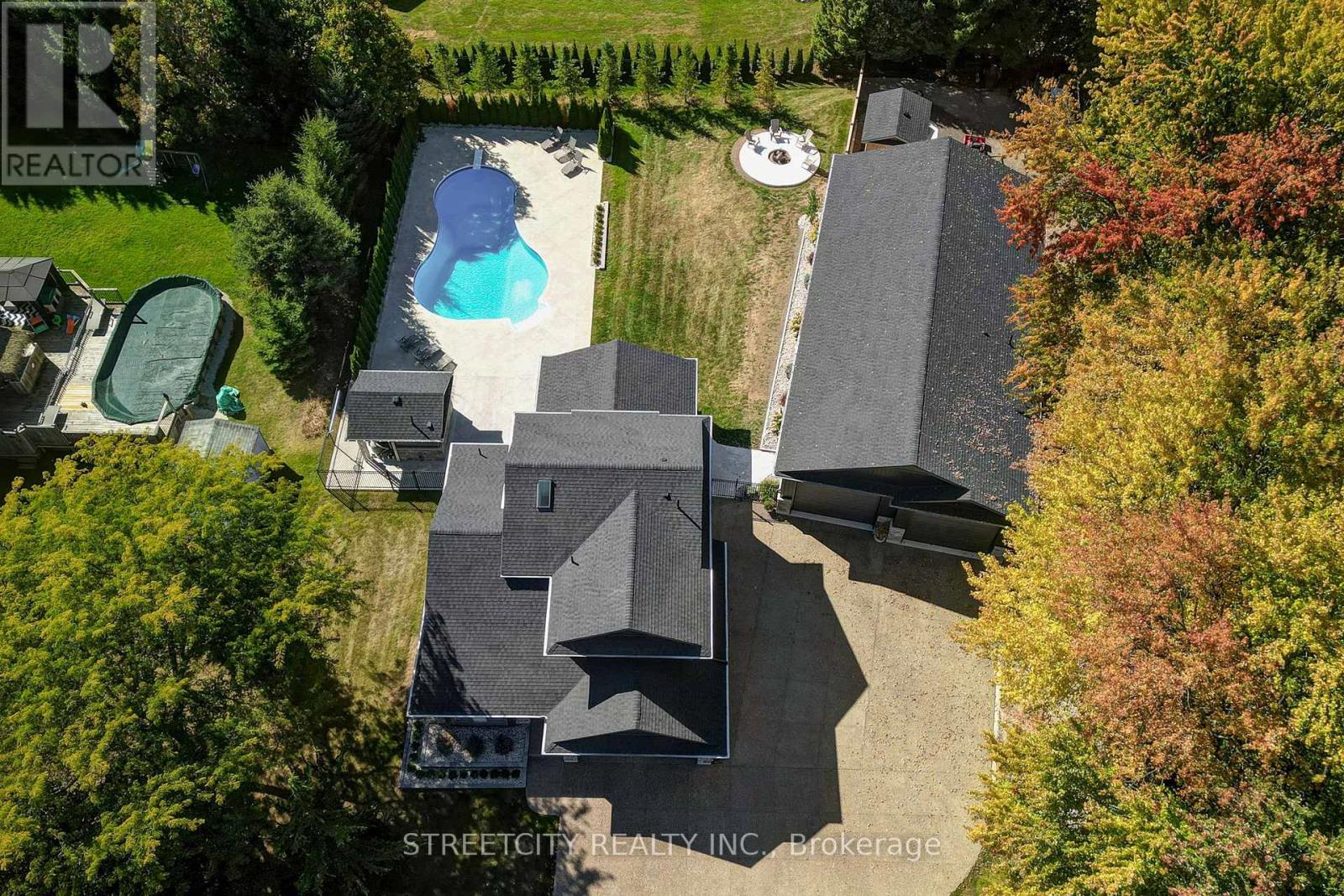 10425 Talbotville Gore Rd, Southwold, ON N0L 2K0