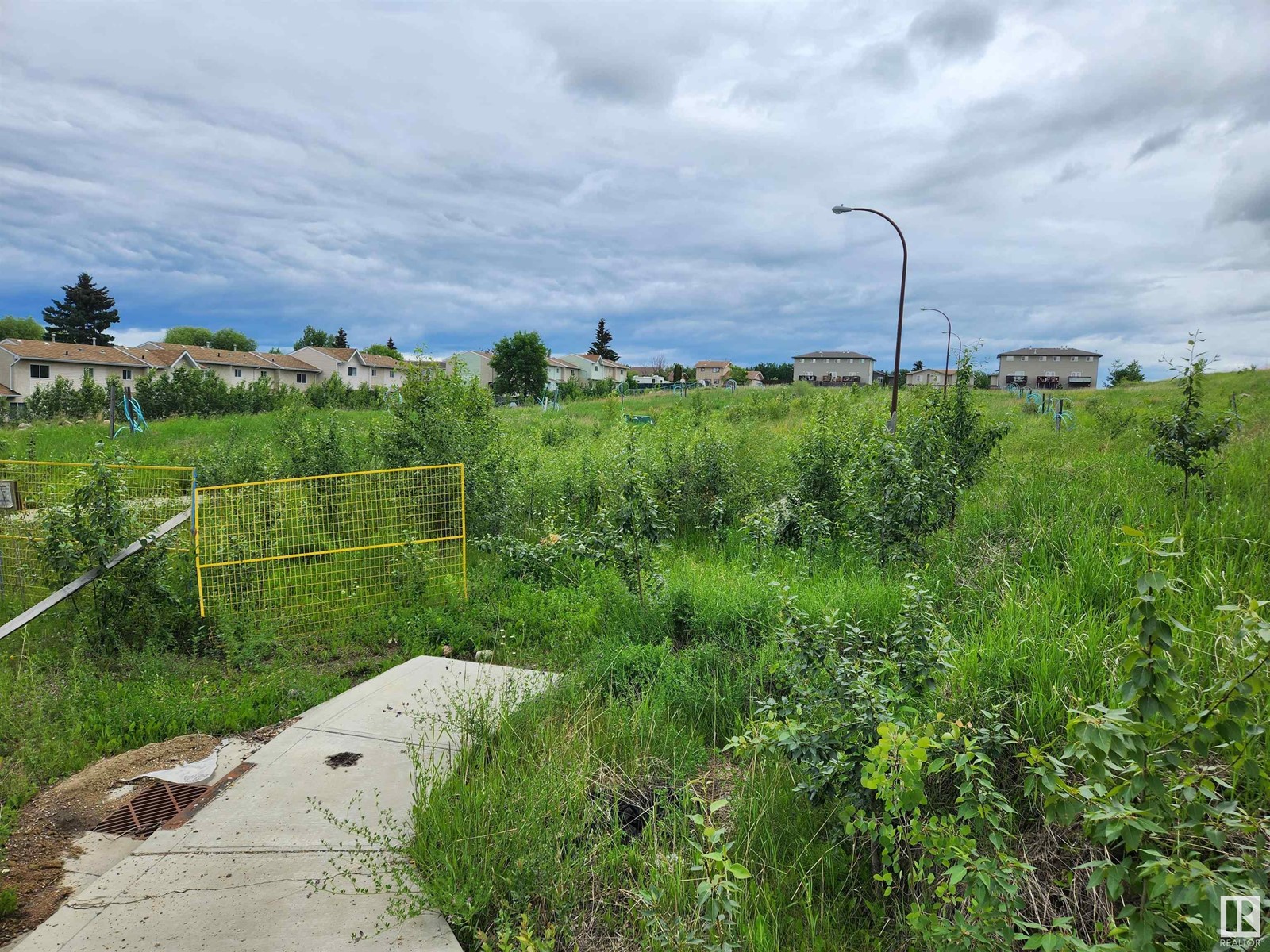 12 Avenue 16 St, Cold Lake, AB T9M 1H2