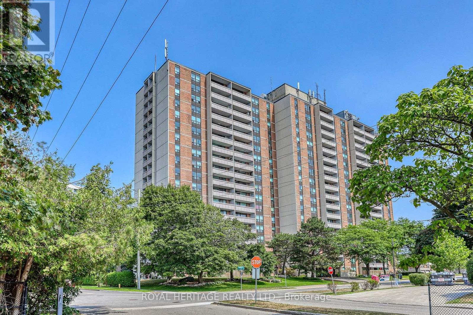 610 1210 Radom St, Pickering, ON L1W 2Z3