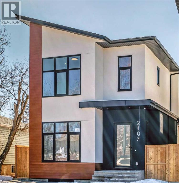 2107 Victoria Cres NW, Calgary, AB T2M 4E3