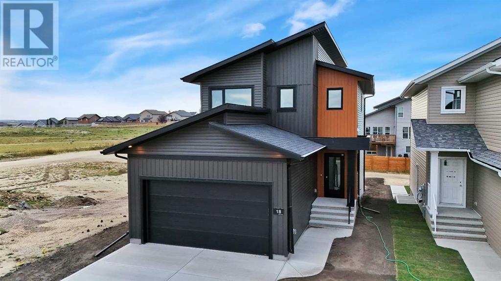 18 Palmer Cir, Blackfalds, AB T4M 0N7