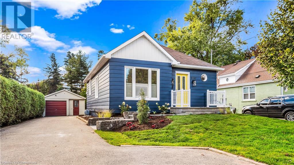 1036 Cedarwood Pl, Burlington, ON L7T 3J3
