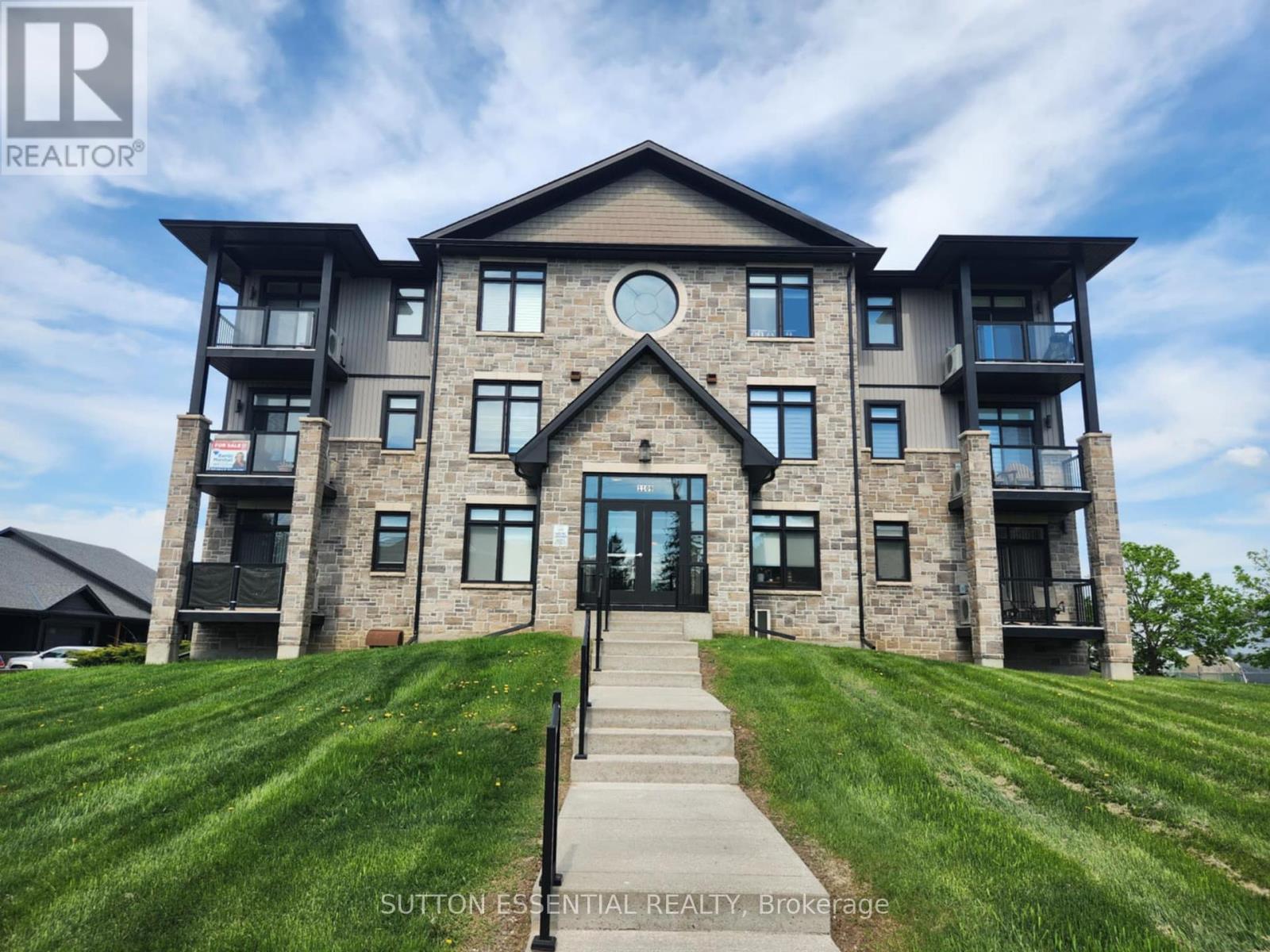 102 1109 Millwood Ave, Brockville, ON K6V 0C7