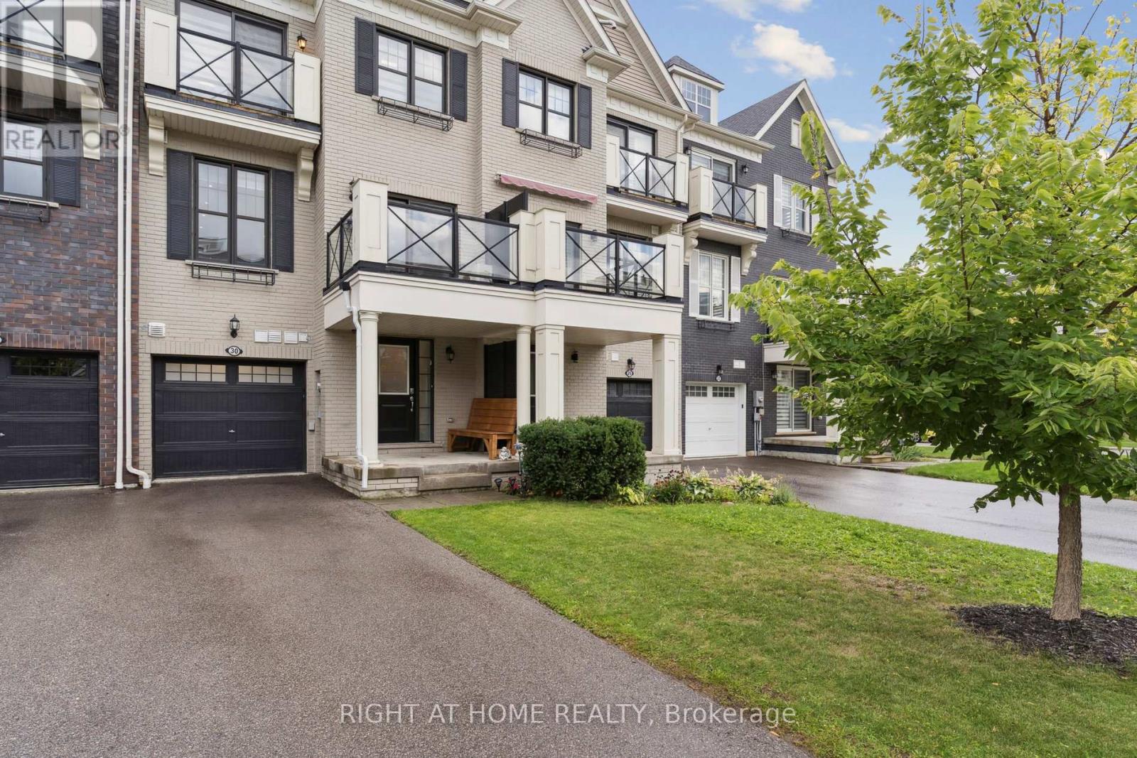 30 Boadway Cres, Whitchurch-Stouffville, ON L4A 1Y2