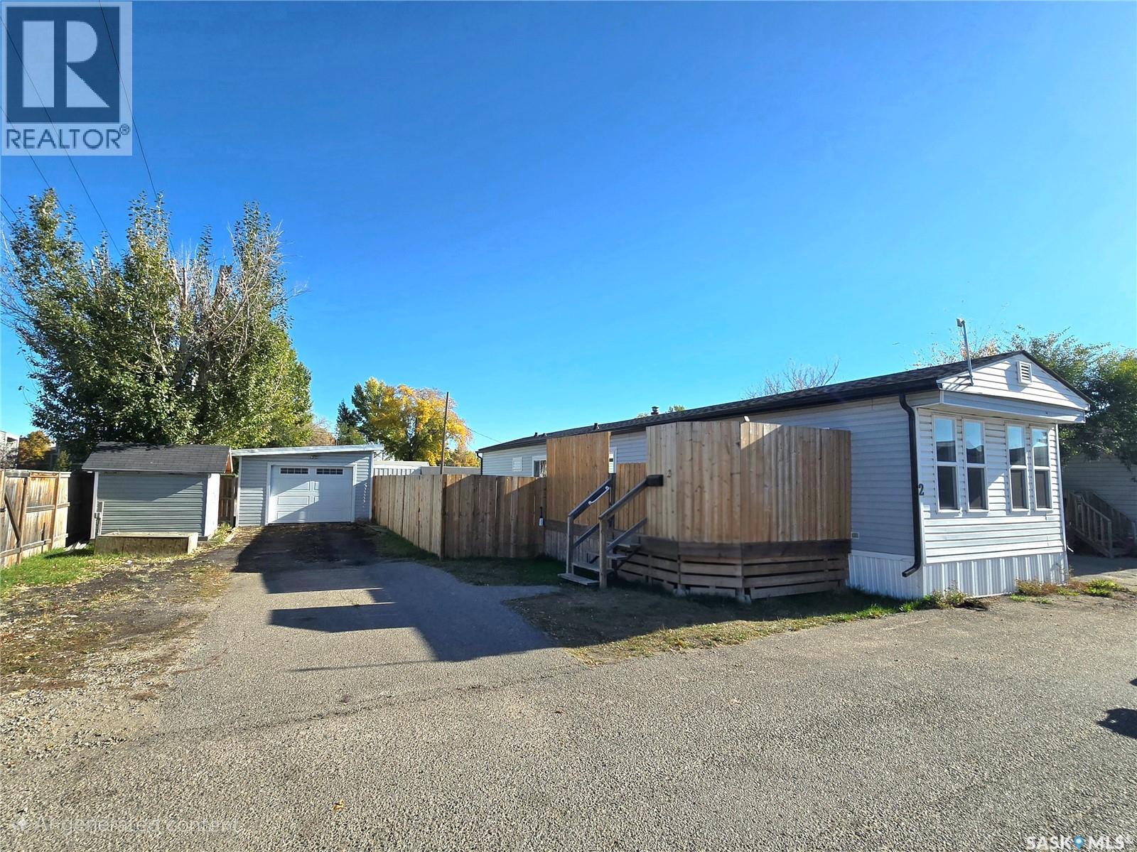 219 Grant Street Unit 2, Saskatoon, SK S7N 2A5