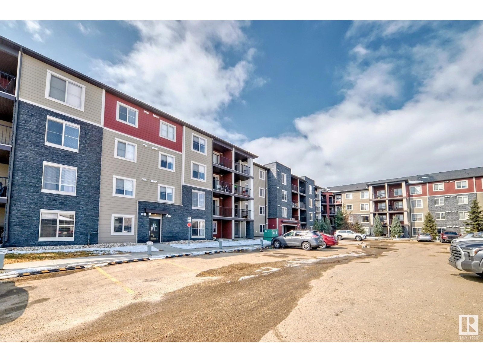 5370 Chappelle Road Southwest #424, Edmonton, AB T6W 3L5