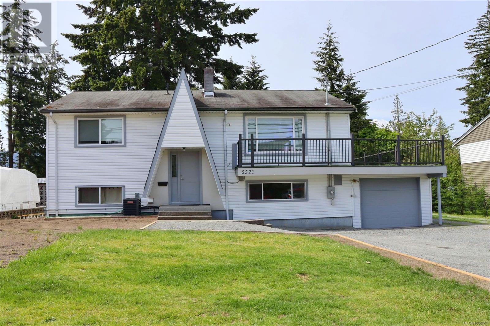 5221 Metral Dr, Nanaimo, BC V9T 2K7