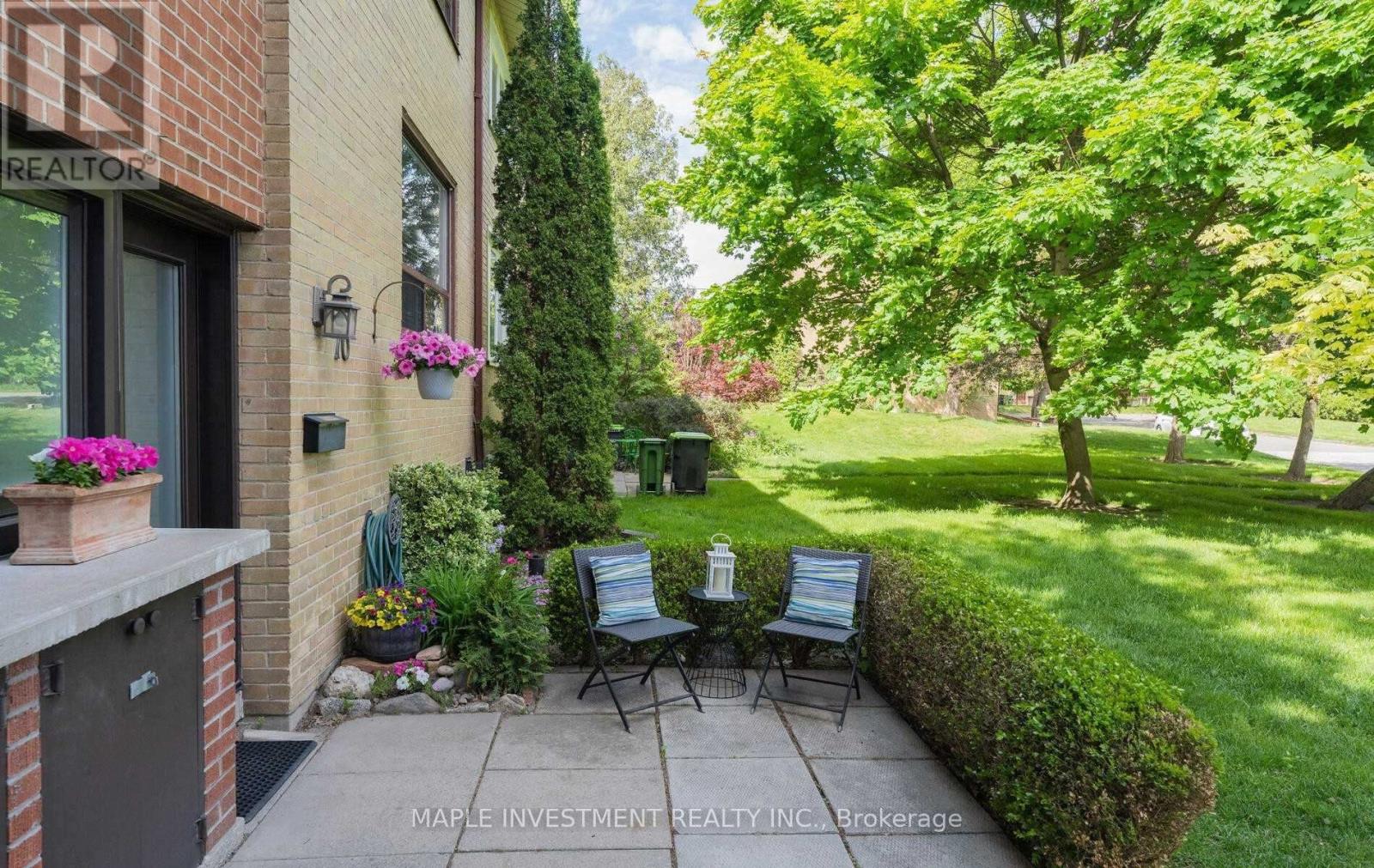 70 Broadpath Rd, Toronto, ON M3C 2B5