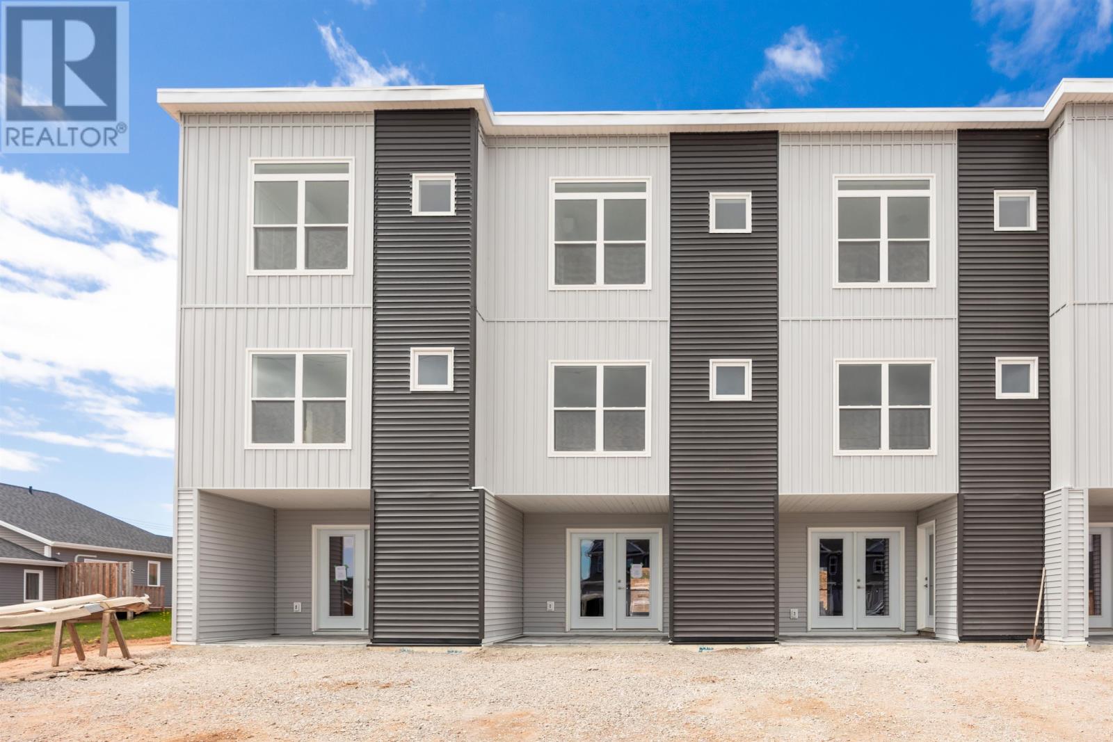 9 Cordial St, Charlottetown, PE C1C 0Y1