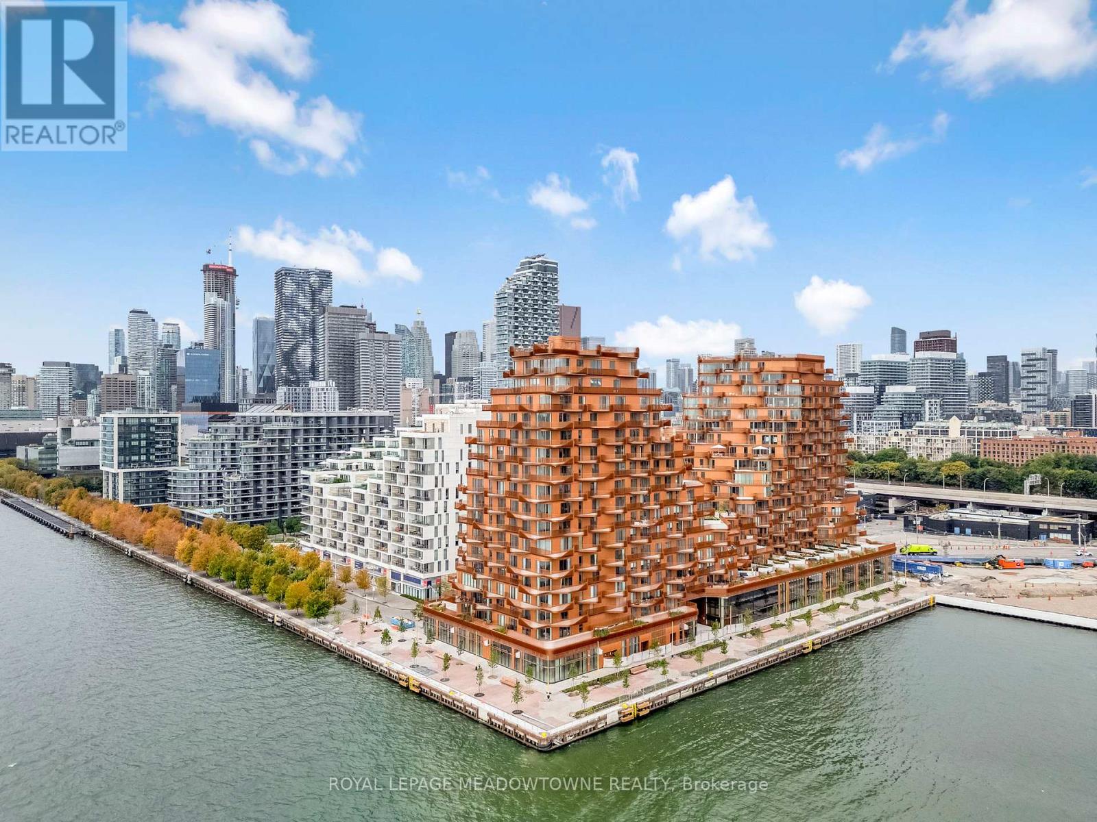 826 155 Merchants Wharf, Toronto Waterfront Communities, ON M5A 0Y4