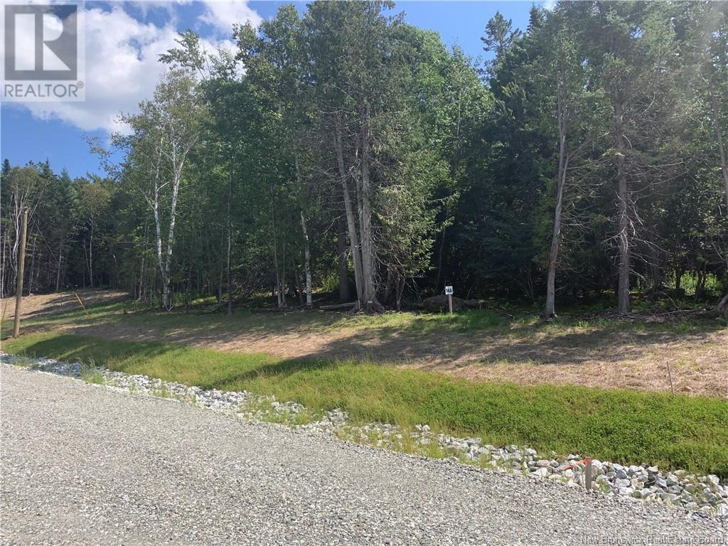 28 Carlingford Dr, Quispamsis, NB E2G 1Y8