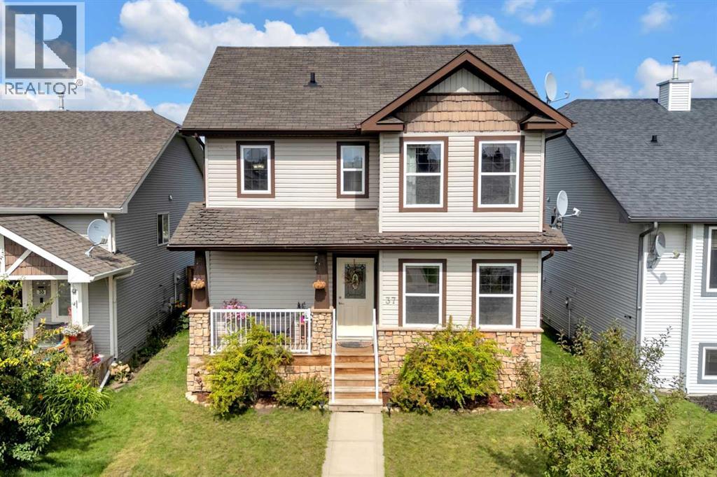 37 Reynolds Rd, Sylvan Lake, AB T4S 0C2