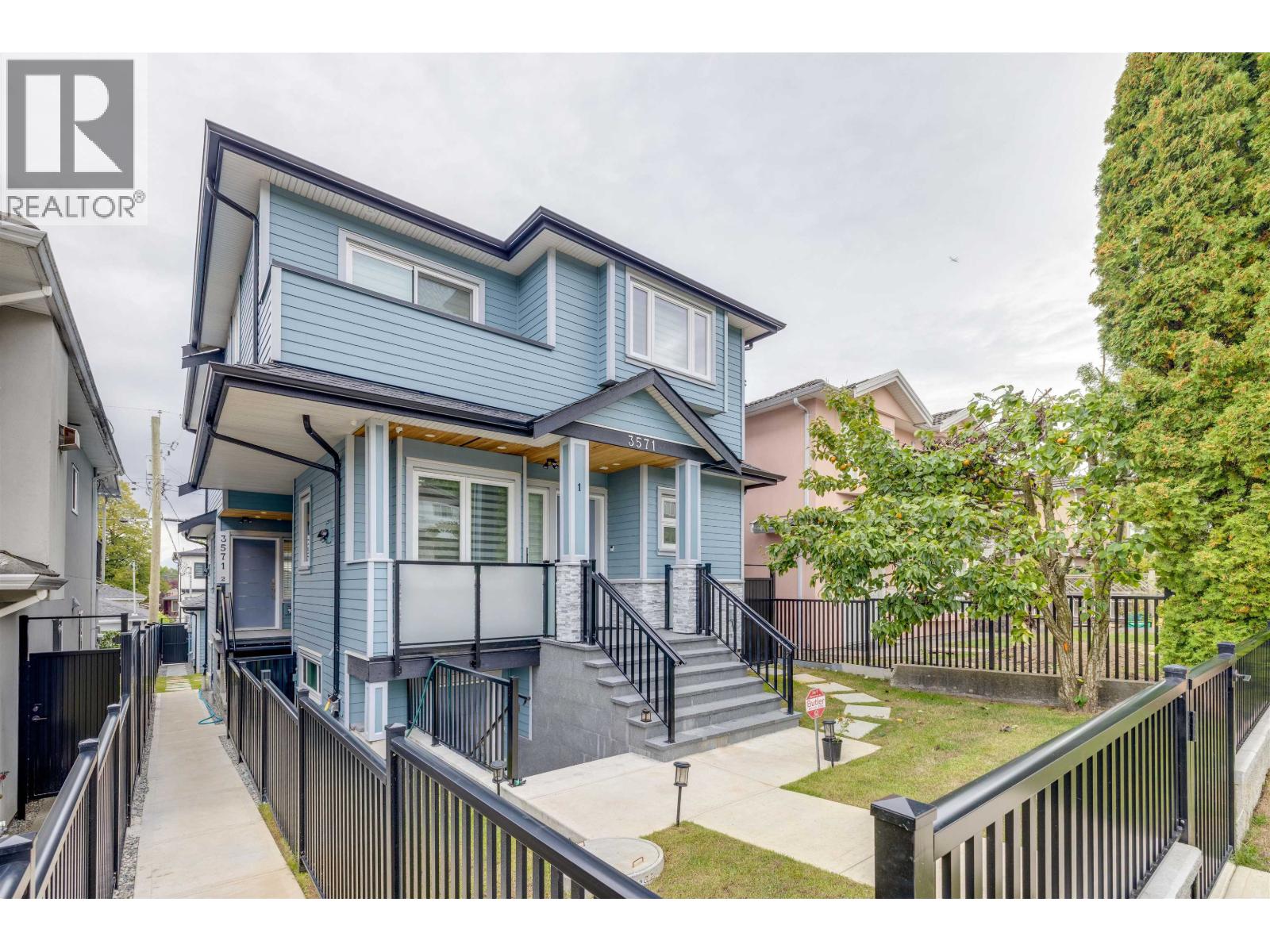 3571 E 28th Avenue Unit 2, Vancouver, BC V5R 1T4
