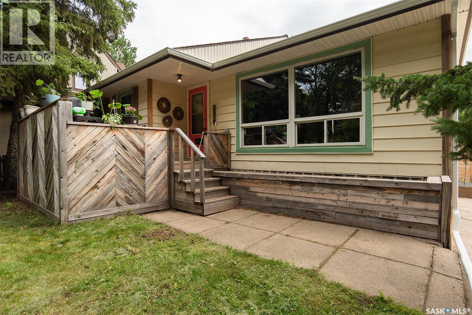 316 2 Street East, Wynyard, SK S0A 4T0