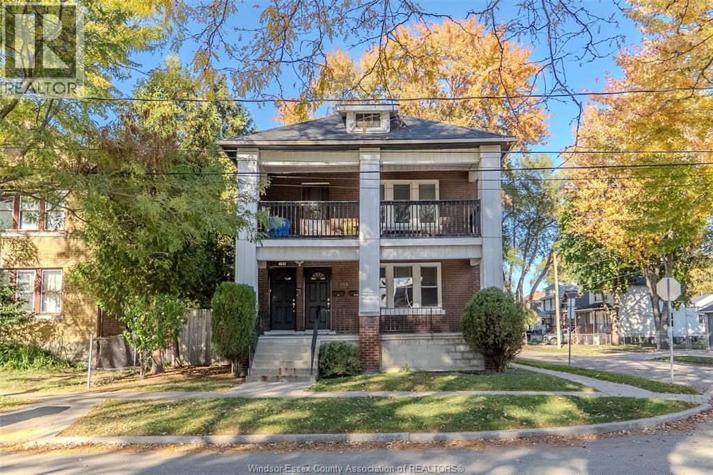 586-588 South St, Windsor, ON N9C 2W9