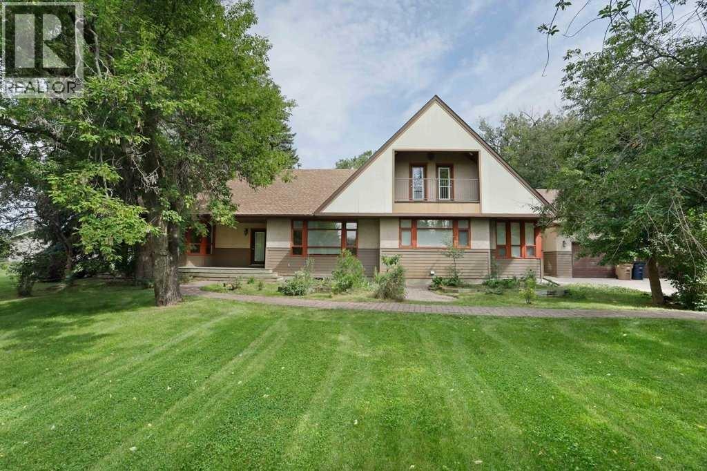 1024 Cassils Rd W, Brooks, AB T1R 0E2