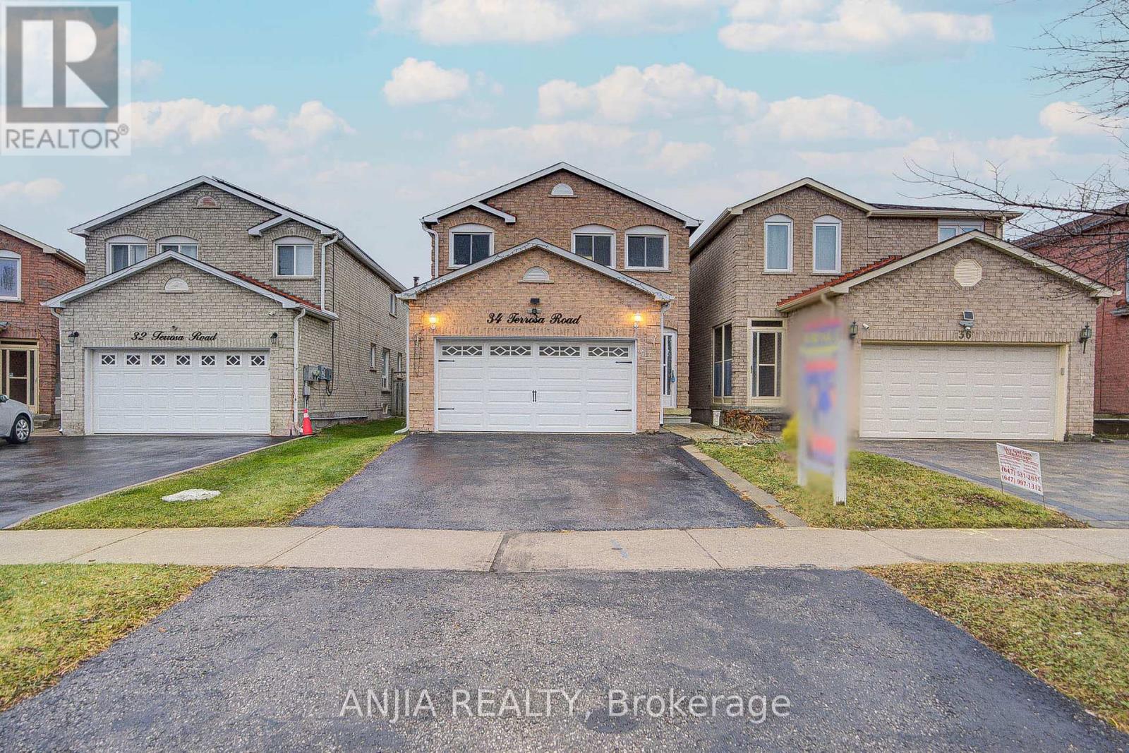 34 Terrosa Rd, Markham, ON L3S 2M7