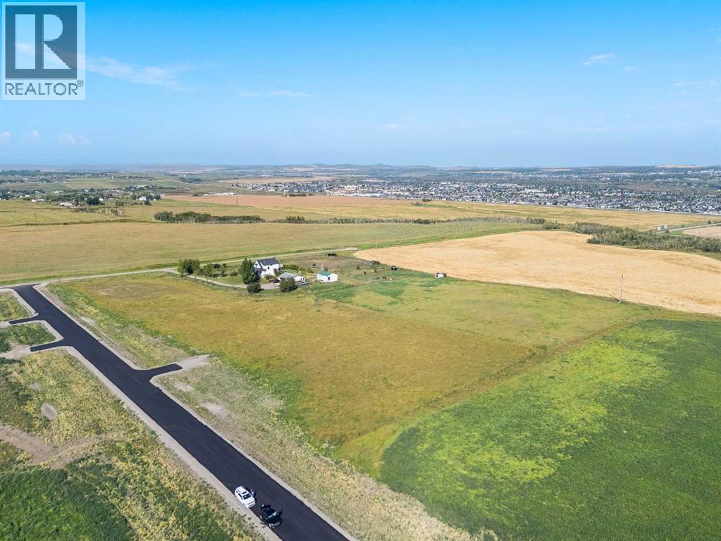 386208 32 St E #14 St, Rural Foothills County, AB T1S 1A7
