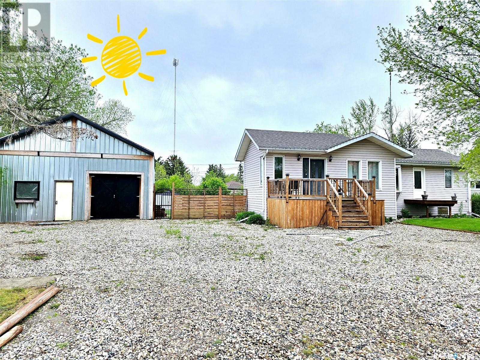 306 W 1st St, Alida, SK S0C 0B0