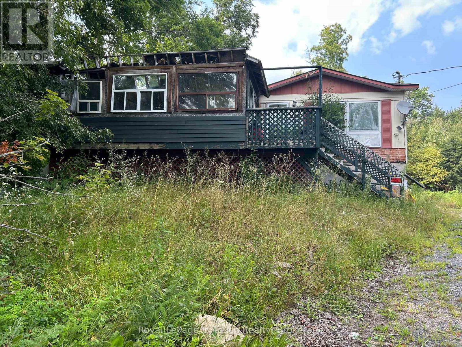 196 Twelve Mile Bay Rd, Georgian Bay, ON P0C 1H0