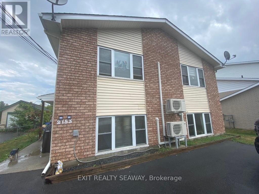 2153 Pitt St, Cornwall, ON K6K 1A1