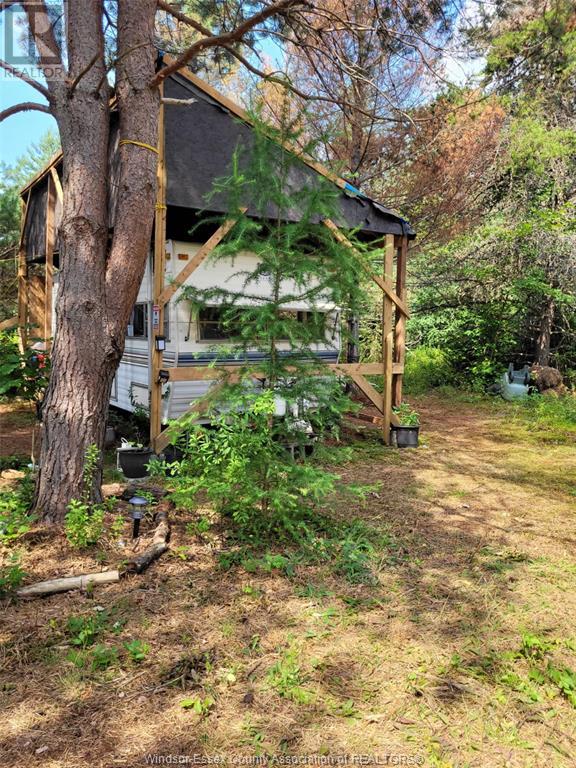 984 Fourth Ave, Mcmurrichmonteith, ON P0B 1M0