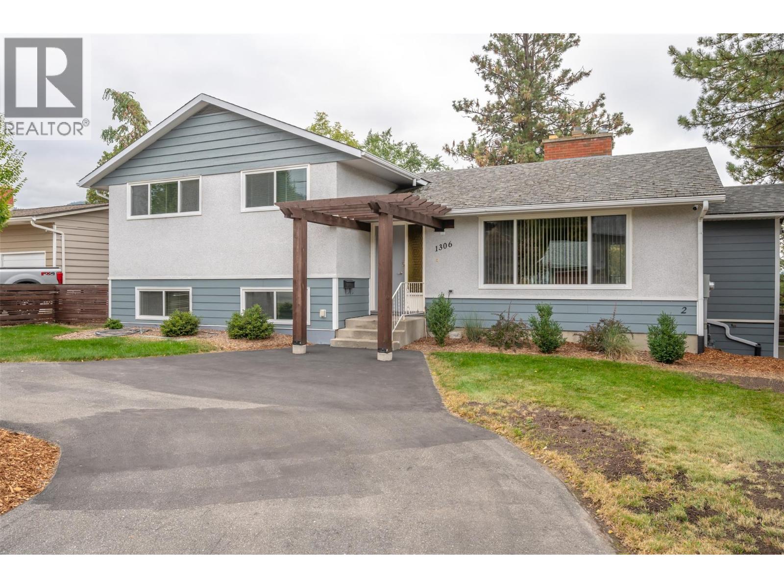 1306 Duncan Ave E, Penticton, BC V2A 2X4