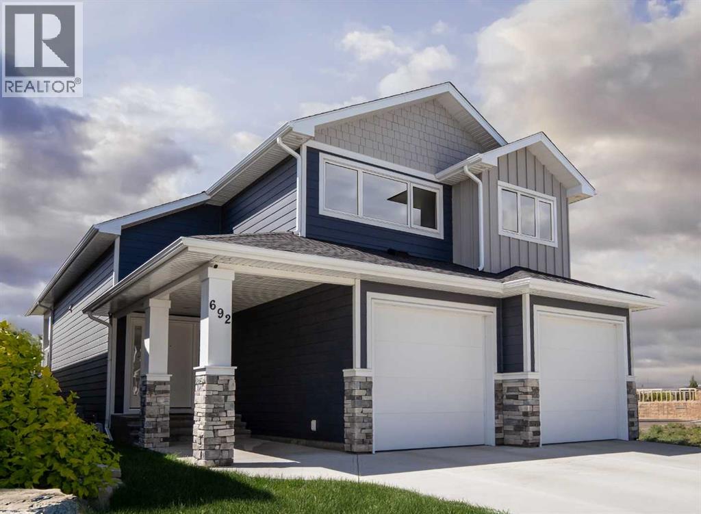 692 Sixmile Cres S, Lethbridge, AB T1K 8G3
