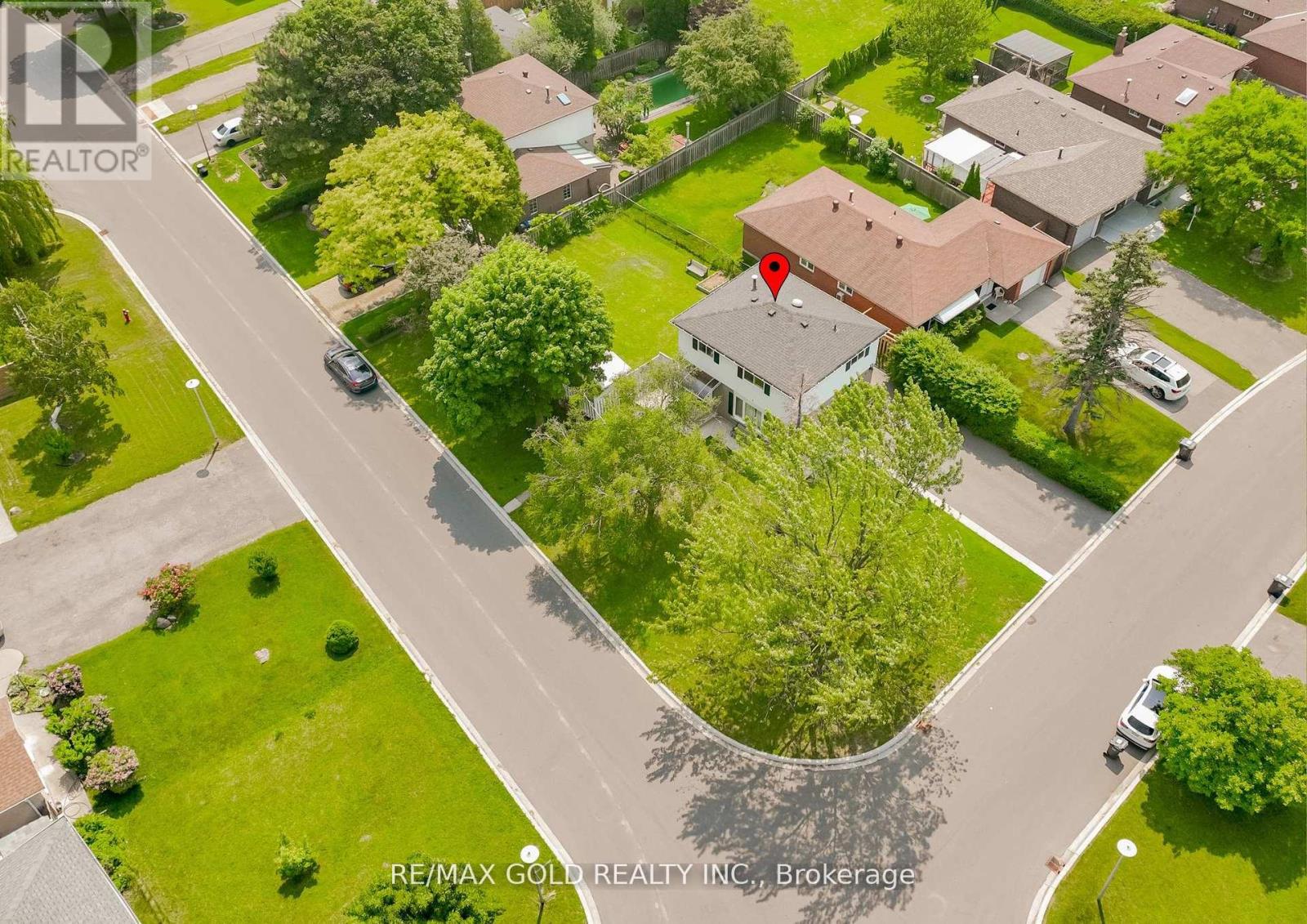 28 Earlton Ct, Brampton, ON L6T 2B8