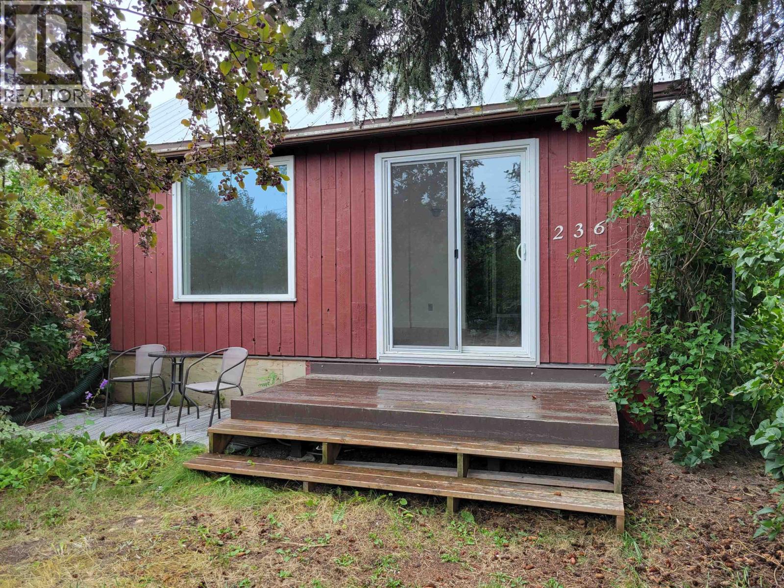 236 3 Street, Vanderhoof, BC V0J 3A0