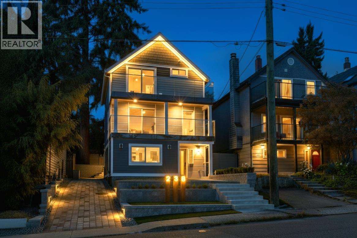 238 E 28th St, North Vancouver, BC V7N 1C2