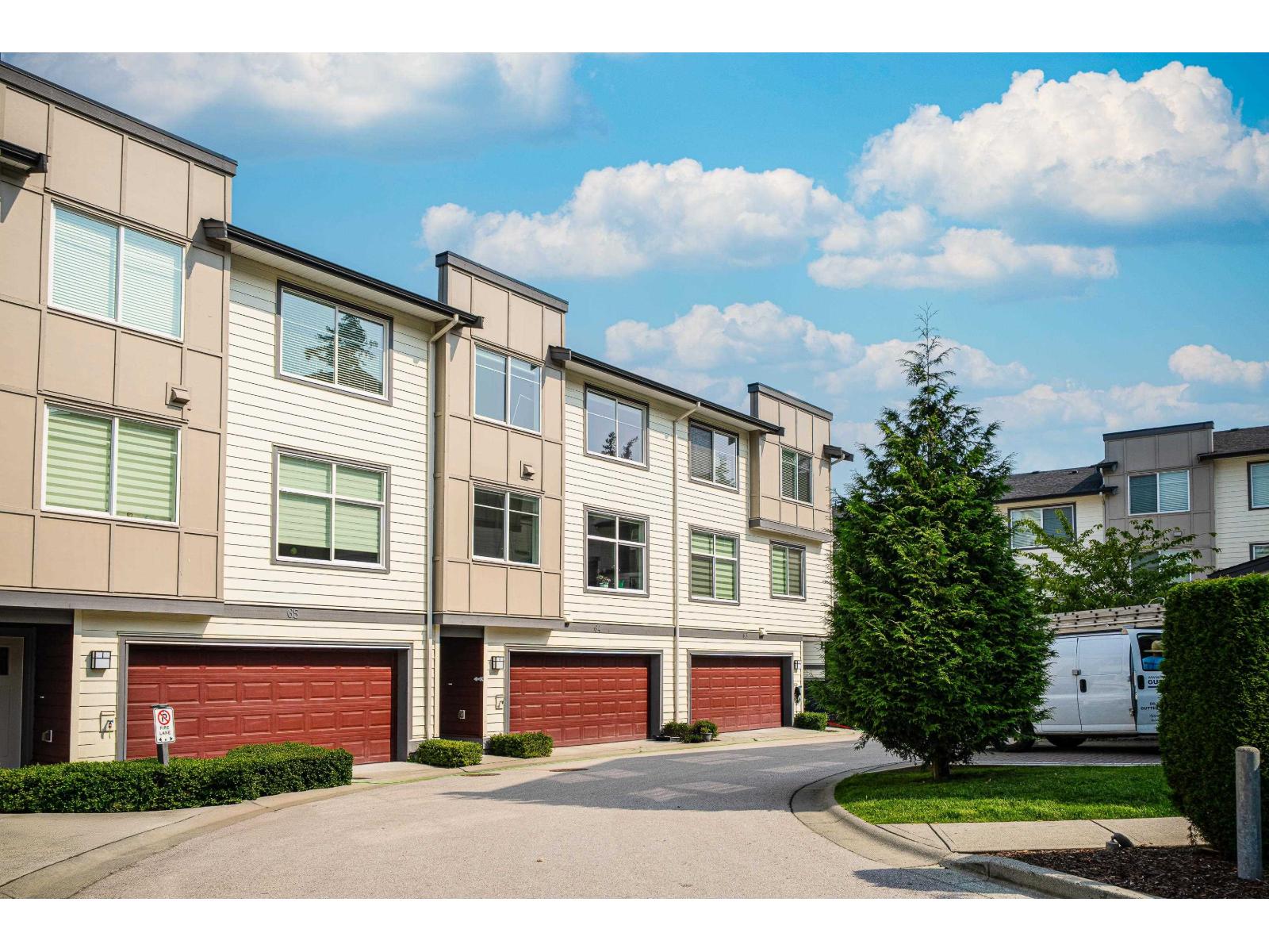 15665 Mountain View Drive Unit 64, Surrey, BC V3Z 0W8