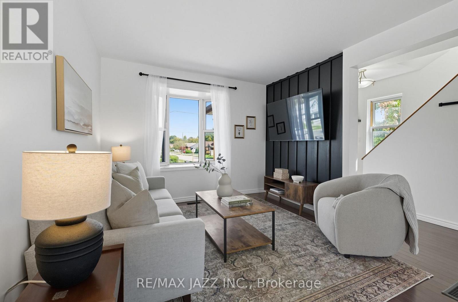 264 Ritson Rd S, Oshawa, ON L1H 5J1