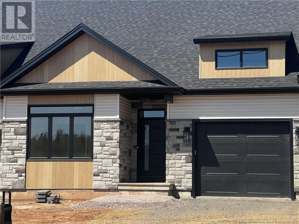43 Murray, Dieppe, NB E1A 9T9