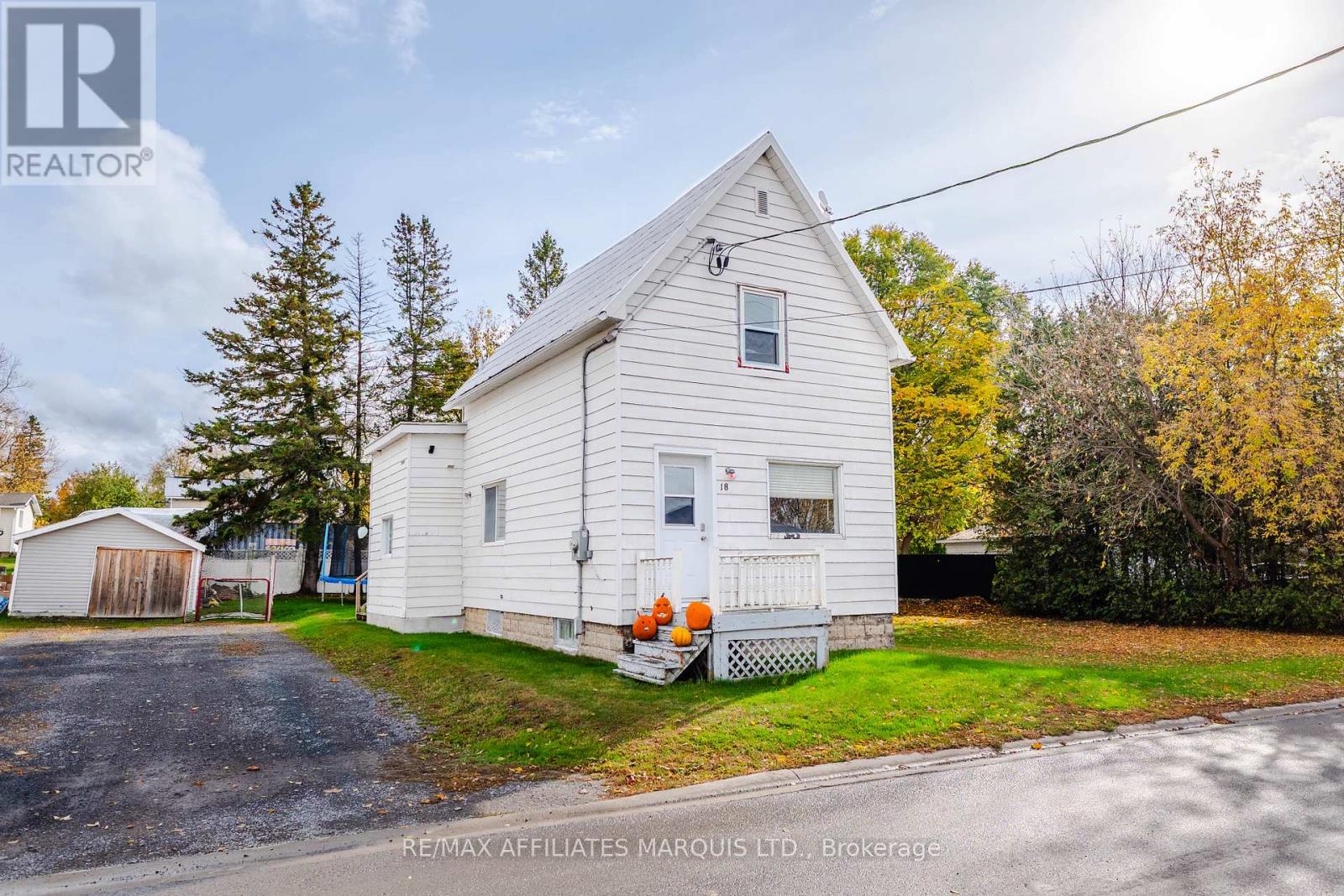 18 Mechanic St W, North Glengarry, ON K0C 1T0