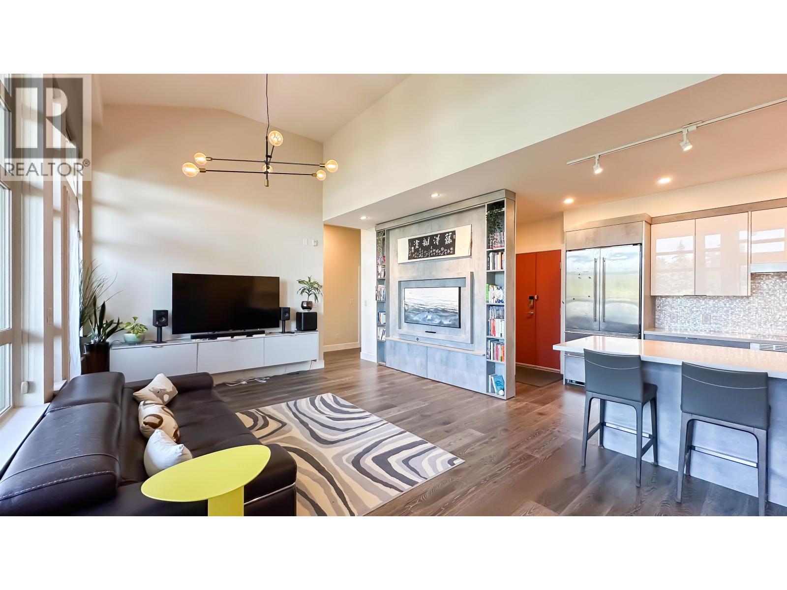 3602 Aldercrest Drive Unit 506, North Vancouver, BC V7G 0A2