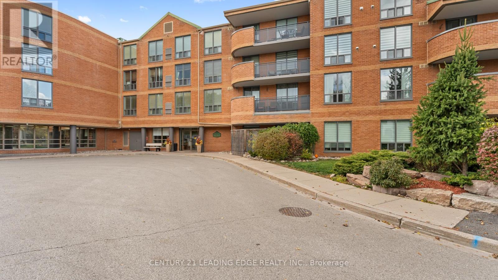310 30 Wilson St, Markham, ON L3P 1N1