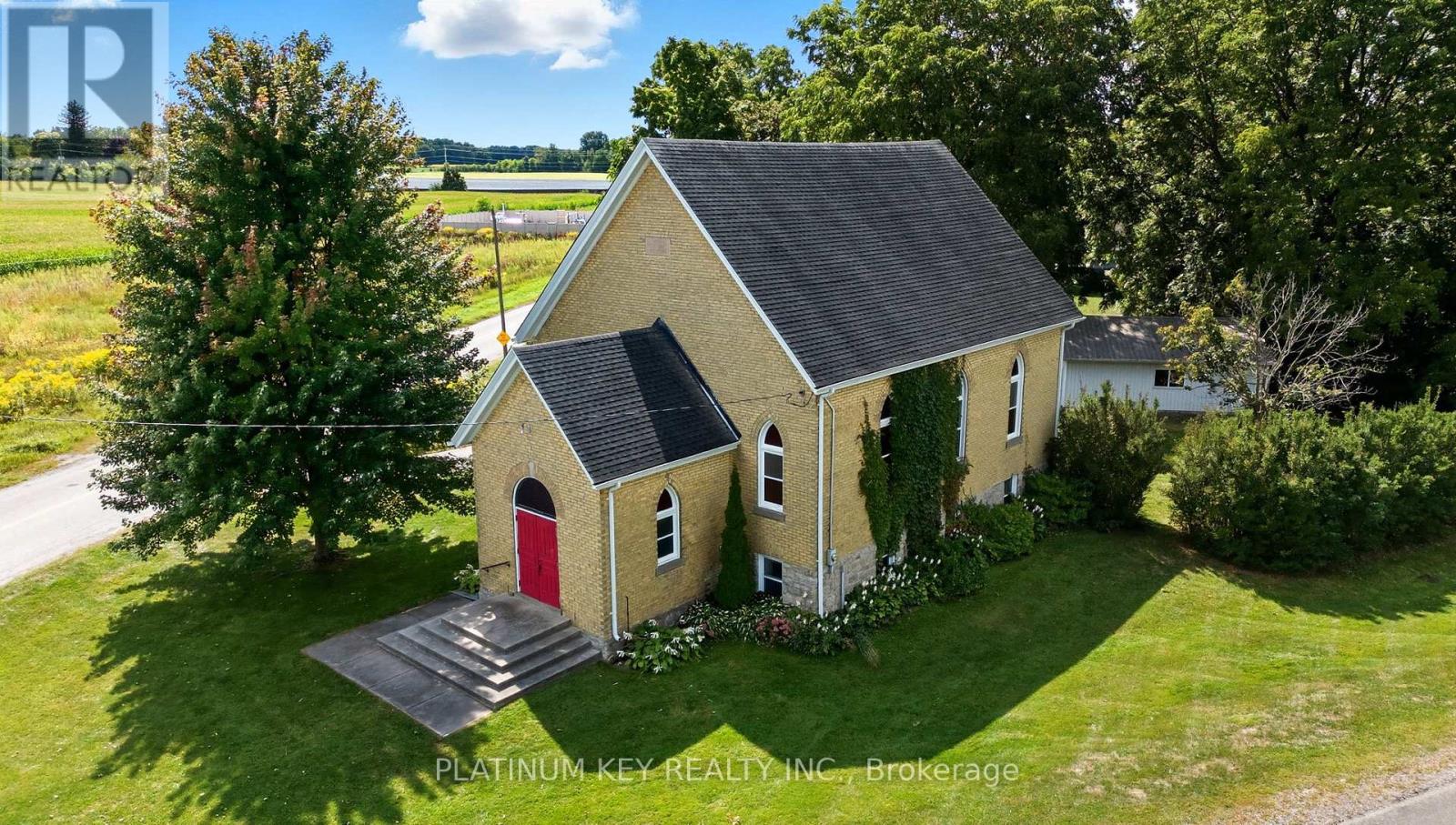 8546 Falconbridge Dr, Strathroy-Caradoc, ON N0L 1W0