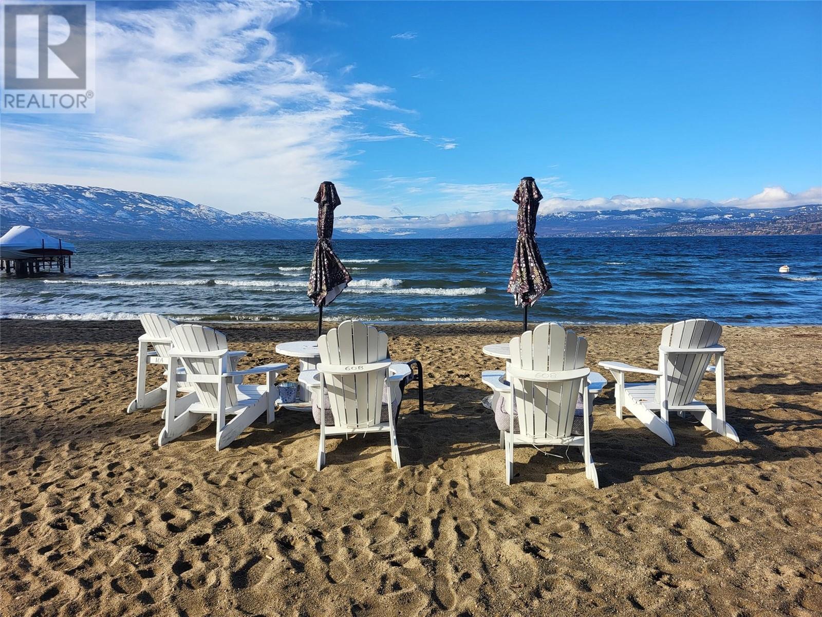 4058 Lakeshore Road Unit 205, Kelowna, BC V1W 1V6