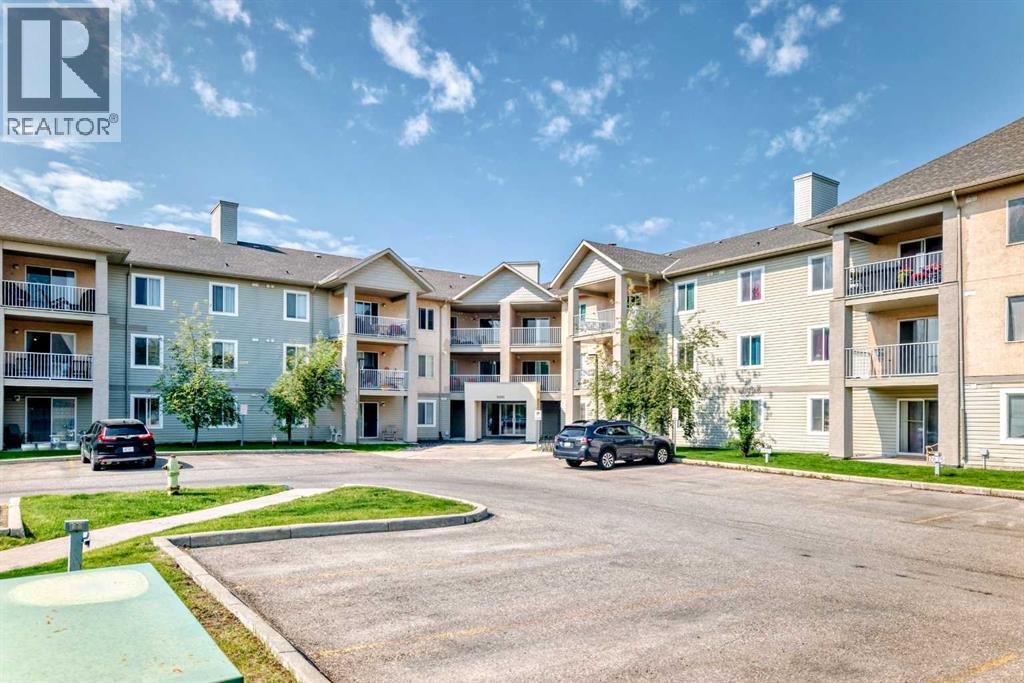 1000 Citadel Meadow Point Nw Unit 215, Calgary, AB T3G 5N5