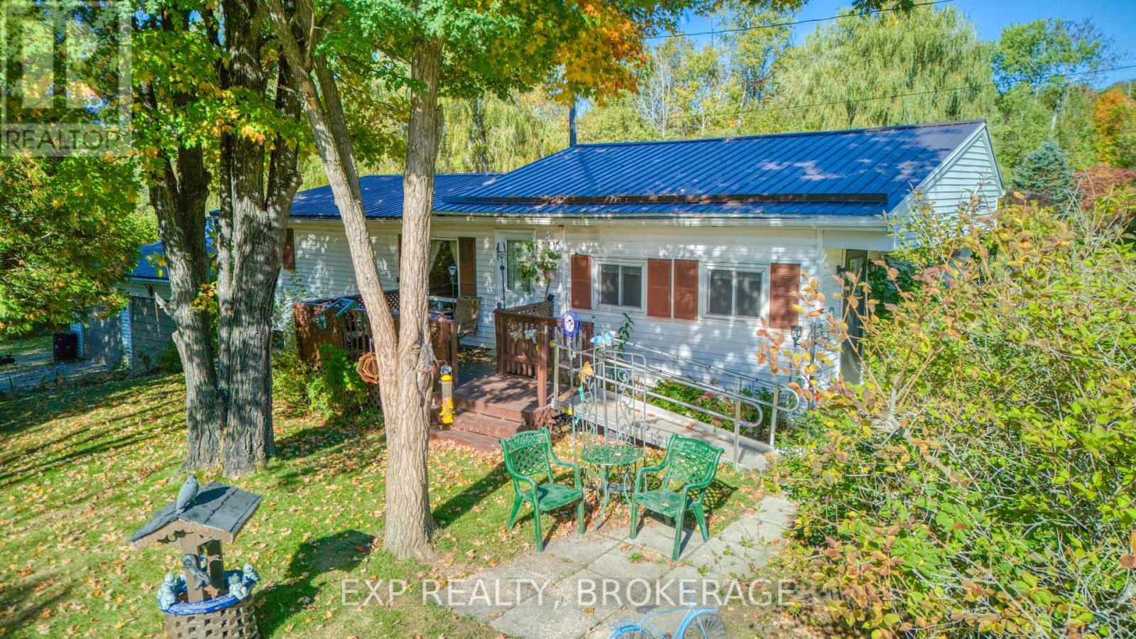 1103 Harold Rd, Central Frontenac, ON K0H 2E0