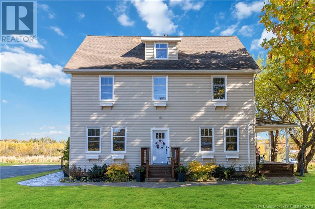 2743 Fredericton Rd, Salisbury, NB E4J 3C8