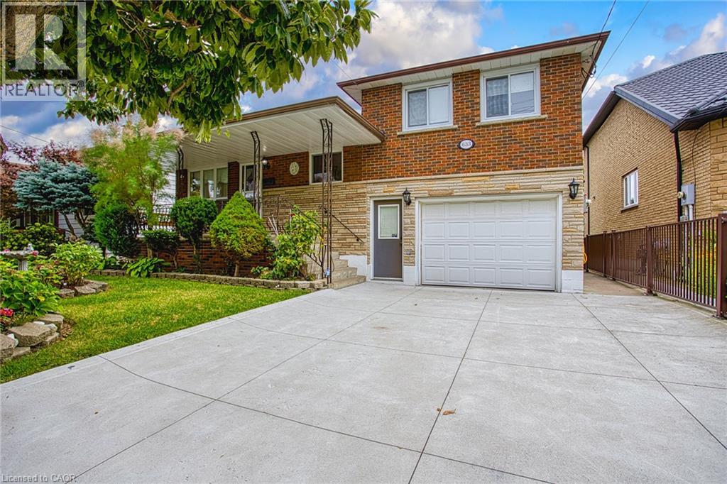 633 Rosseau Rd, Hamilton, ON L8K 4T9