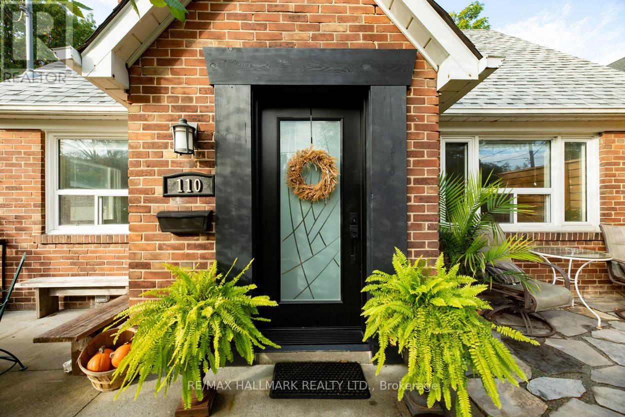 110 Lakeside Ave, Toronto, ON M1N 3C1