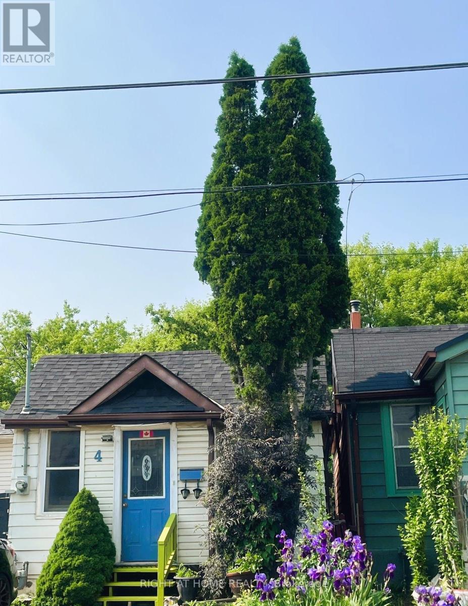 4 Lucy Ave, Toronto, ON M1L 1A2