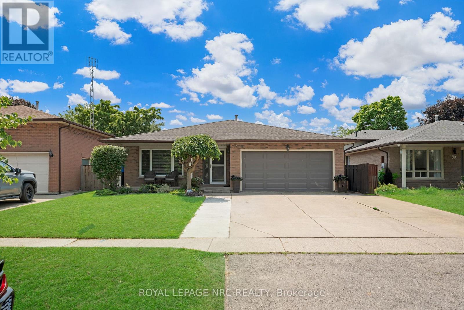 71 College Park Dr, Welland, ON L3C 6Z7