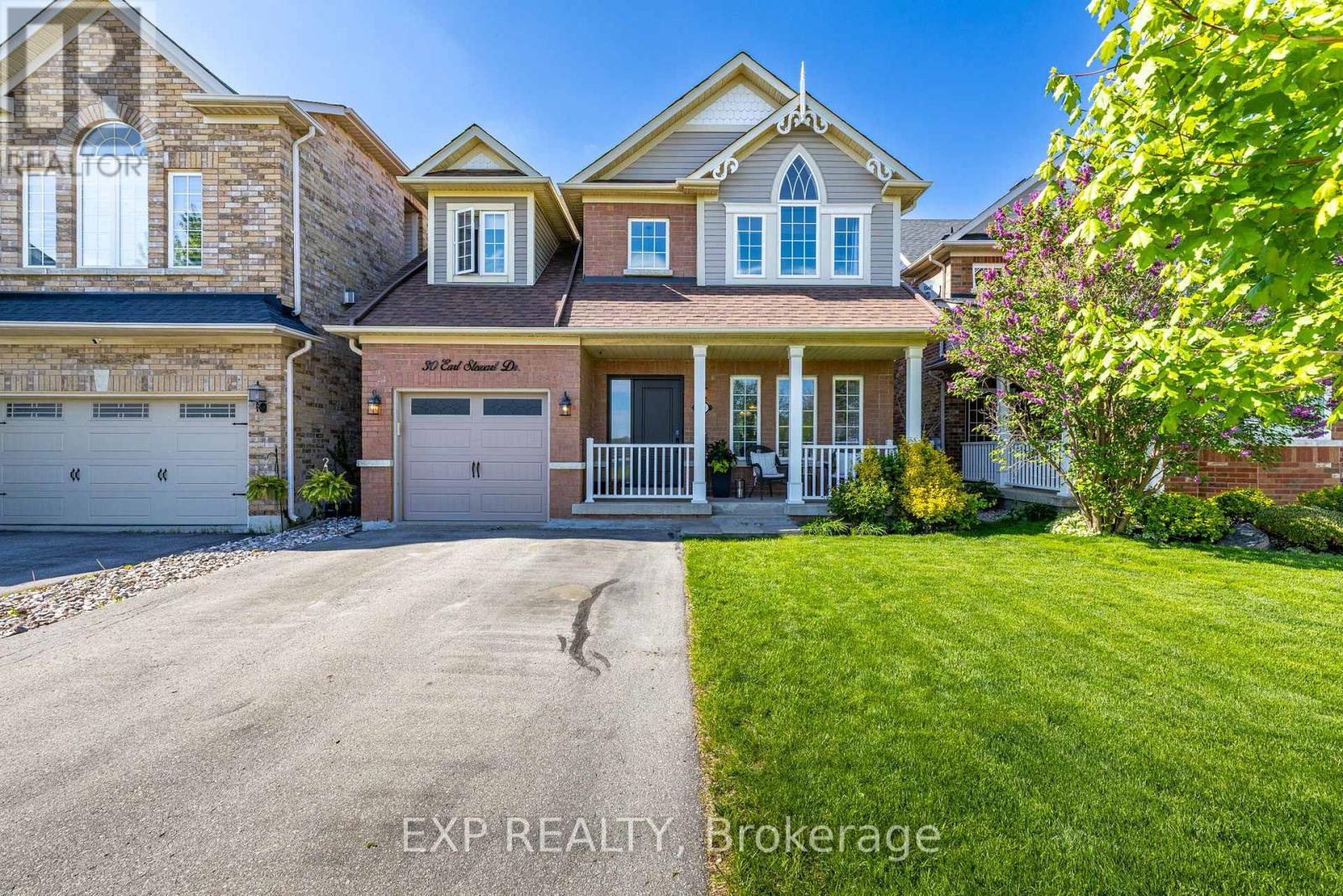 30 Earl Stewart Dr, Aurora, ON L4G 7R3