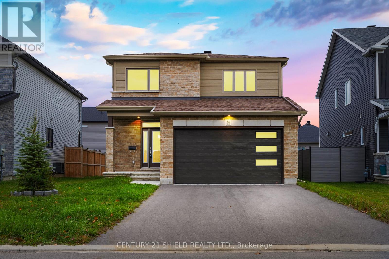 784 Namur St, Russell, ON K0A 1W0