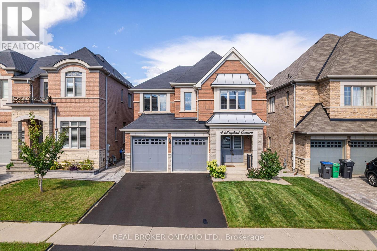 4 Mugford Cres E, Brampton, ON L6Y 6A7