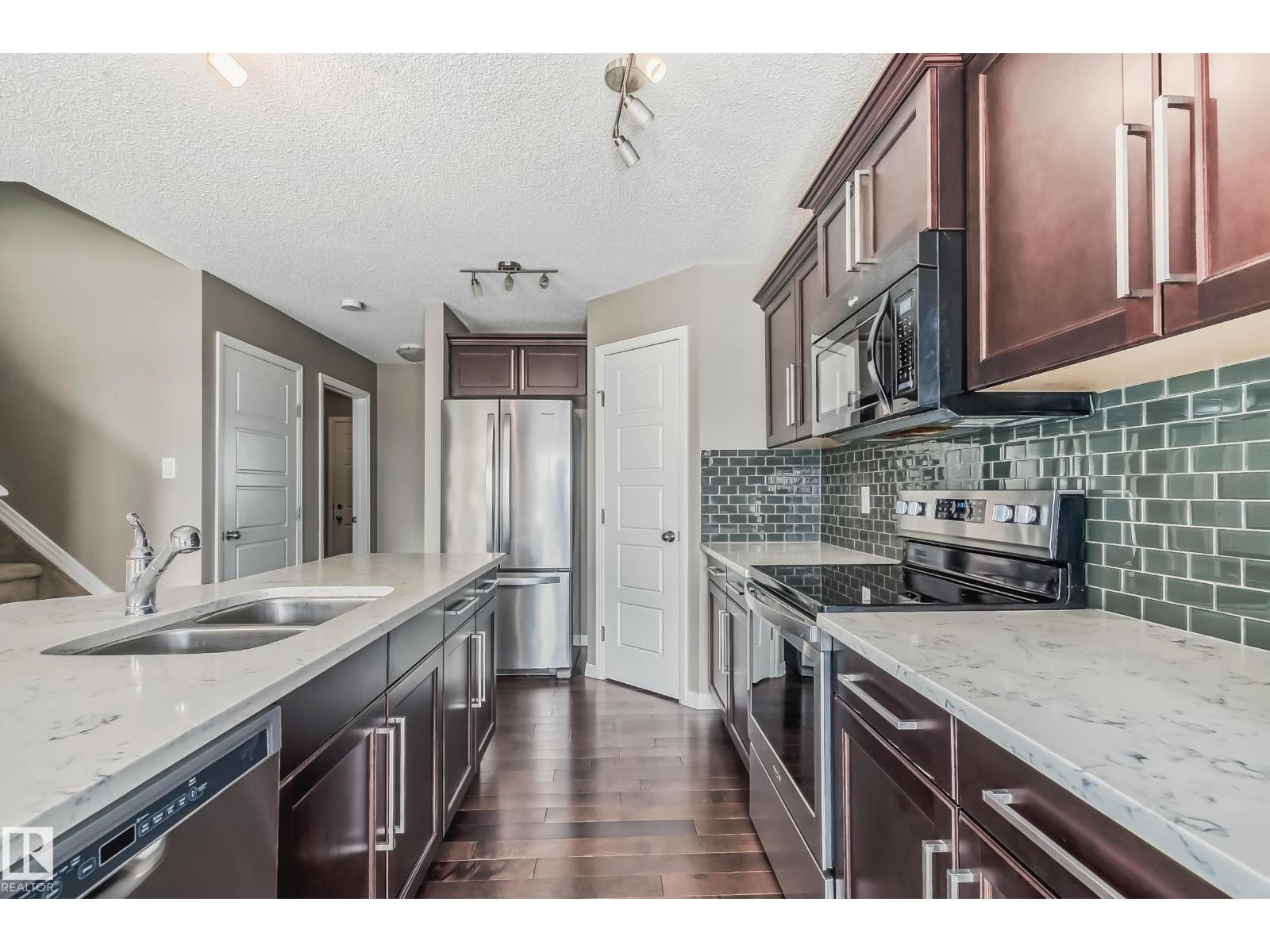 76 St Nw Unit 17308, Edmonton, AB T5Z 0T4